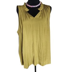 Simple Vera Wang Elegant Sleeveless Gold Top- Gentle Used